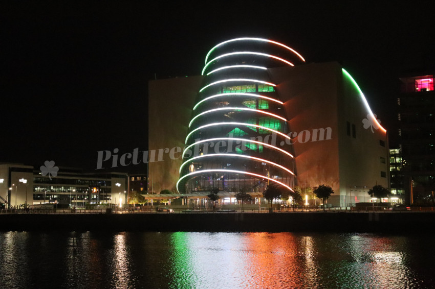 Dublin by Night 1